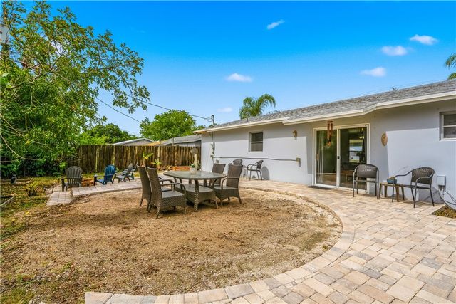 250 20th Avenue SW, Vero Beach, FL 32962