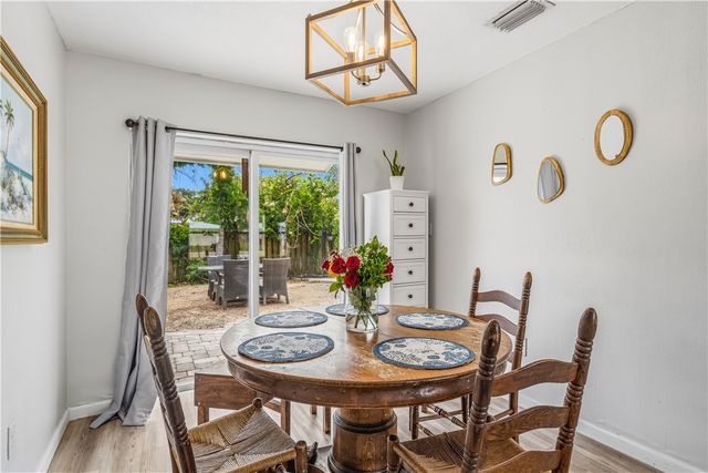 250 20th Avenue SW, Vero Beach, FL 32962