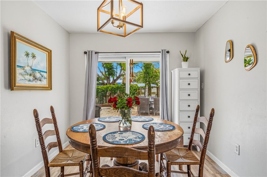 250 20th Avenue SW, Vero Beach, FL 32962