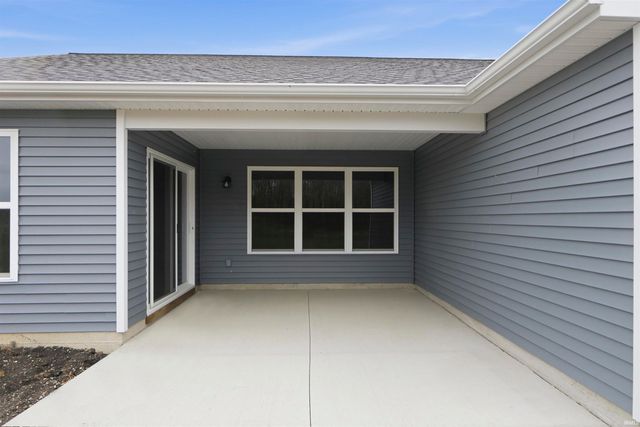 1397 Lancelot Lane, Kendallville, IN 46755