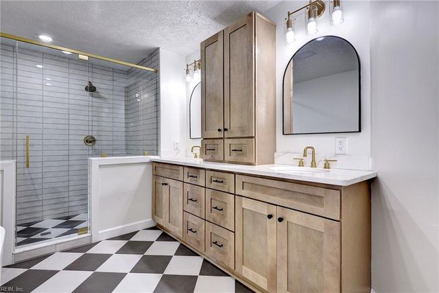 103 Osprey PT, Yorktown, VA 23692
