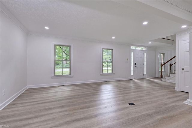 103 Osprey PT, Yorktown, VA 23692
