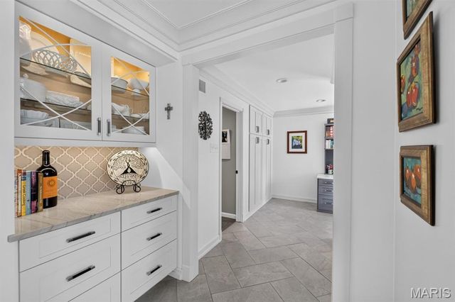 1688 Frontenac Woods Lane, Frontenac, MO 63131