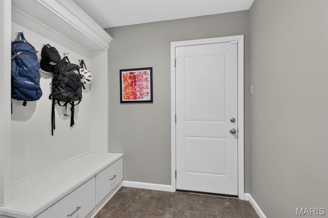 1688 Frontenac Woods Lane, Frontenac, MO 63131