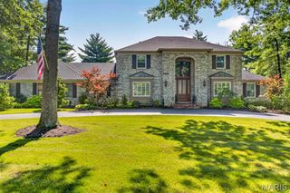 1688 Frontenac Woods Lane, Frontenac, MO 63131