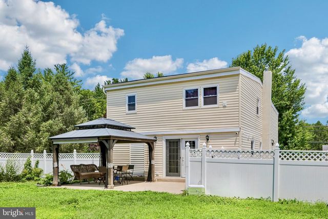 1090 CHEWS LANDING RD, Laurel Springs, NJ 08021