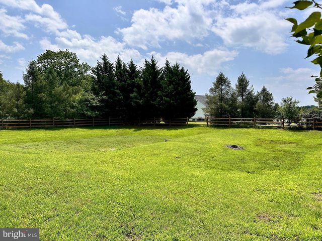 1090 CHEWS LANDING RD, Laurel Springs, NJ 08021