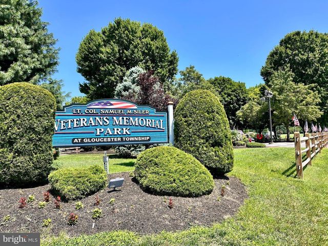 1090 CHEWS LANDING RD, Laurel Springs, NJ 08021