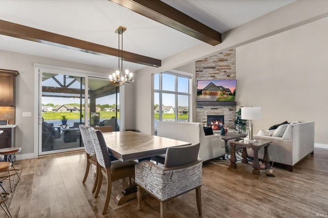 15242 Leo Creek Boulevard, Leo, IN 46765