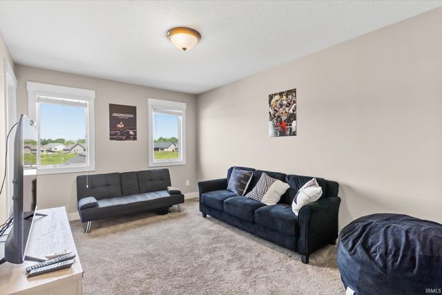 15242 Leo Creek Boulevard, Leo, IN 46765