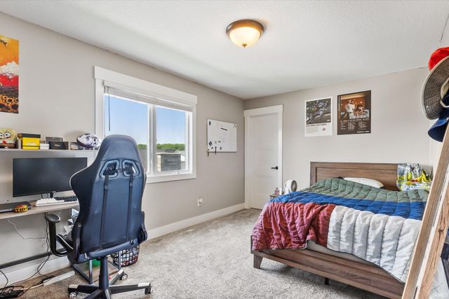 15242 Leo Creek Boulevard, Leo, IN 46765