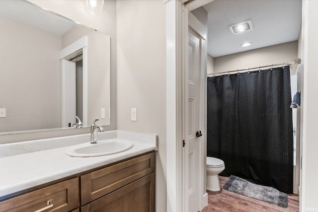 15242 Leo Creek Boulevard, Leo, IN 46765