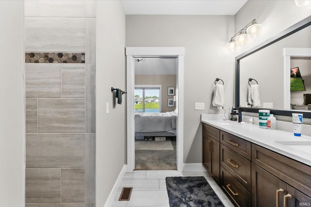 15242 Leo Creek Boulevard, Leo, IN 46765
