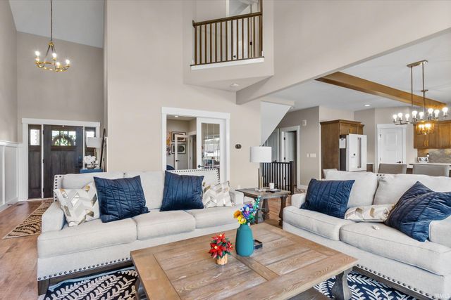15242 Leo Creek Boulevard, Leo, IN 46765