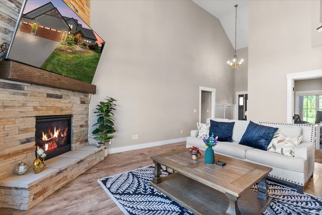 15242 Leo Creek Boulevard, Leo, IN 46765