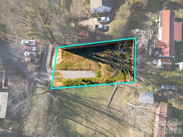 000 Reservoir Road, Brevard, NC 28712