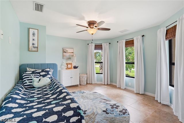 3221 SE 10th AVE, Cape Coral, FL 33904