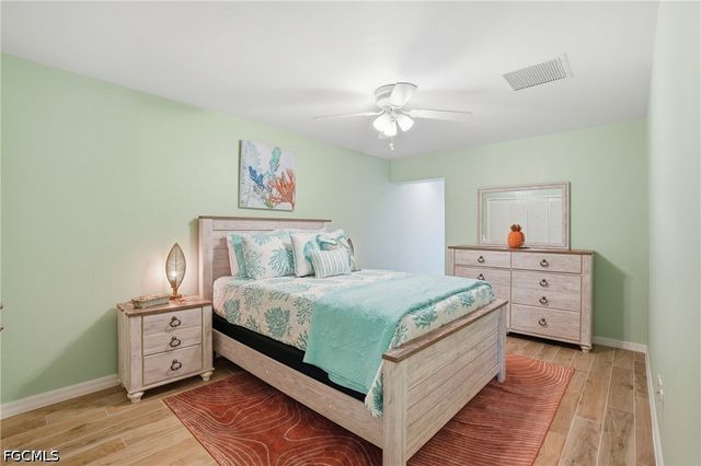 3221 SE 10th AVE, Cape Coral, FL 33904