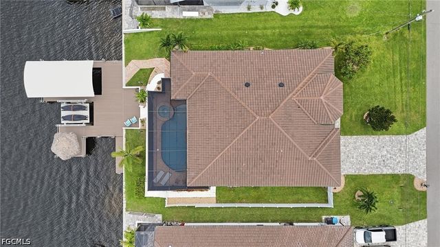3221 SE 10th AVE, Cape Coral, FL 33904