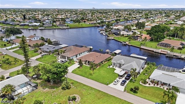 3221 SE 10th AVE, Cape Coral, FL 33904