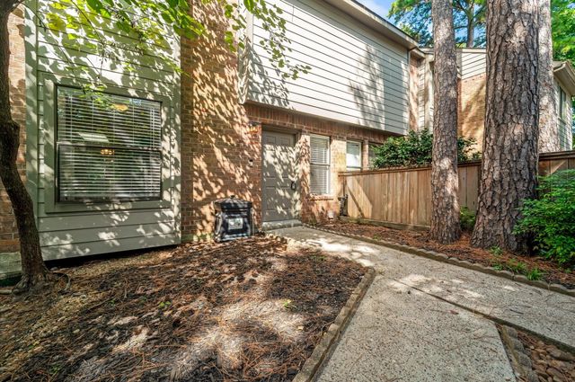 30 Willowwood Circle, The Woodlands, TX 77381
