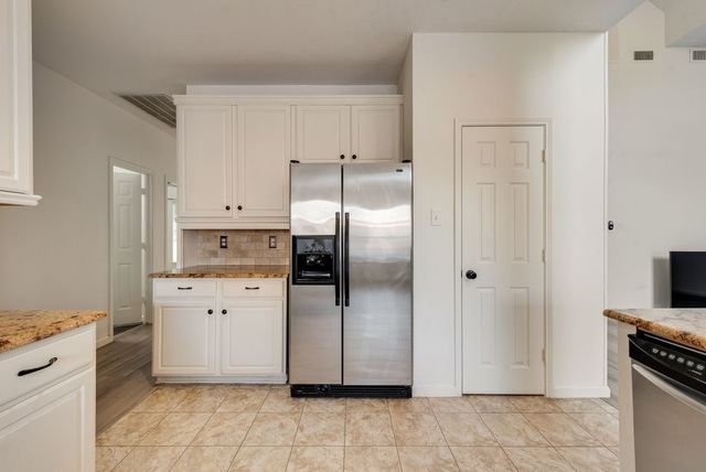 7100 Ledgestone Court, Frisco, TX 75034