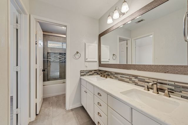7100 Ledgestone Court, Frisco, TX 75034