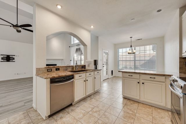 7100 Ledgestone Court, Frisco, TX 75034