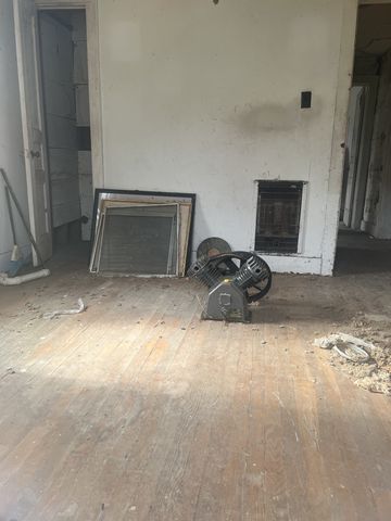 818 Upper Ferry Rd, Carthage, TN 37030