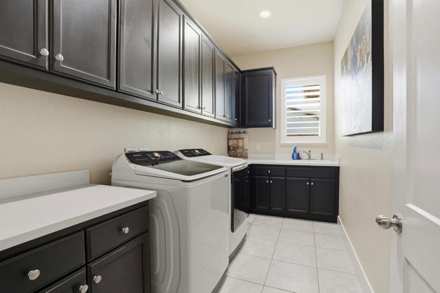 2657 Gantry Dr, Manteca, CA 95337