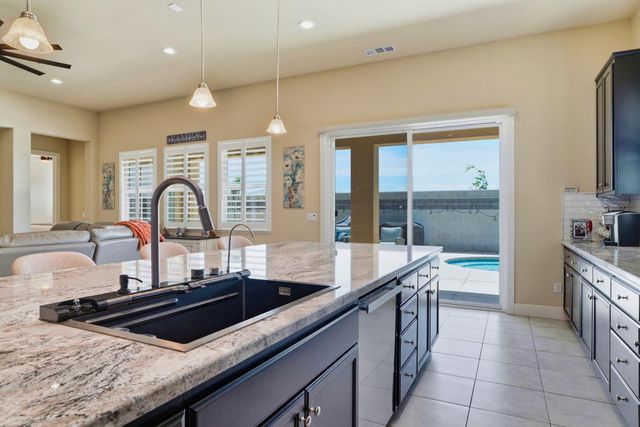 2657 Gantry Dr, Manteca, CA 95337
