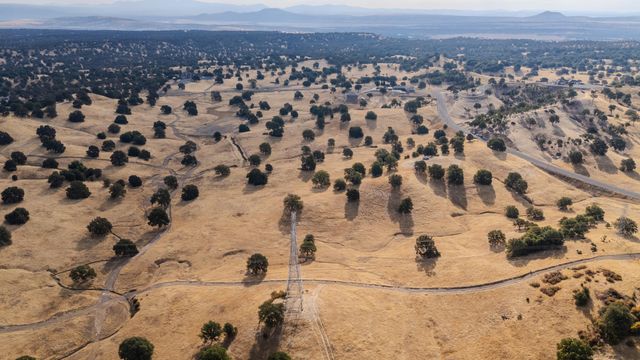 20655 Sunset Hills Drive, Cottonwood, CA 96022