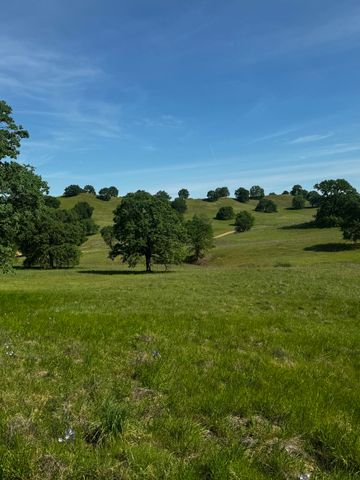 20655 Sunset Hills Drive, Cottonwood, CA 96022