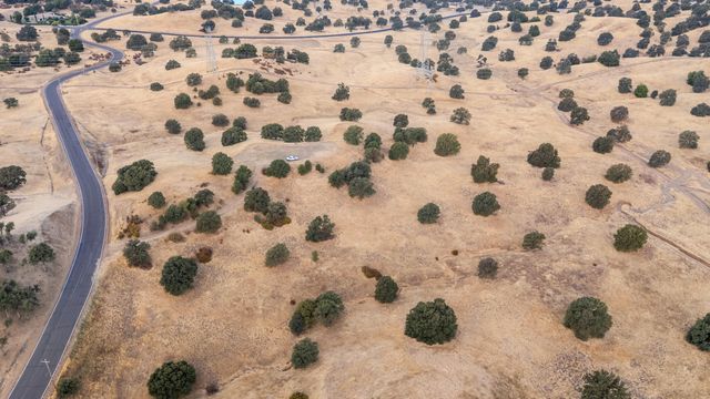 20655 Sunset Hills Drive, Cottonwood, CA 96022