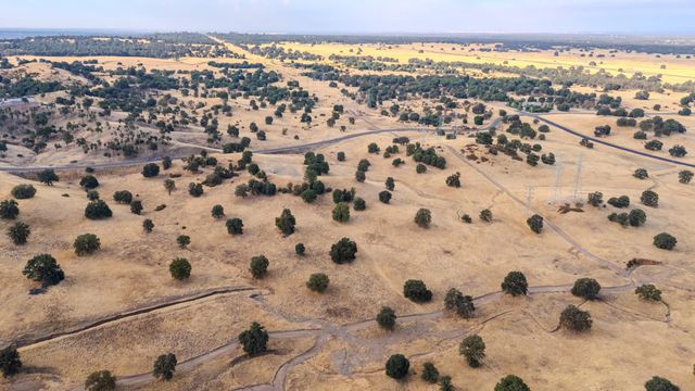 20655 Sunset Hills Drive, Cottonwood, CA 96022