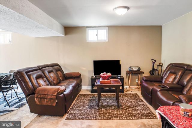 2114 COLUMBIA AVENUE, Landover, MD 20785