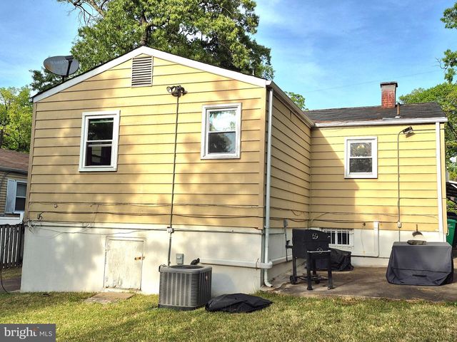 2114 COLUMBIA AVENUE, Landover, MD 20785