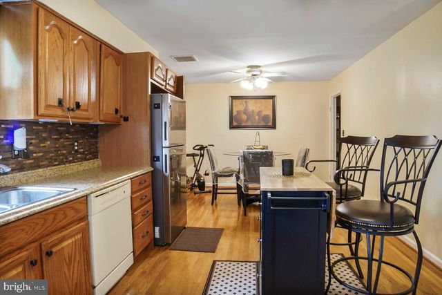 2114 COLUMBIA AVENUE, Landover, MD 20785