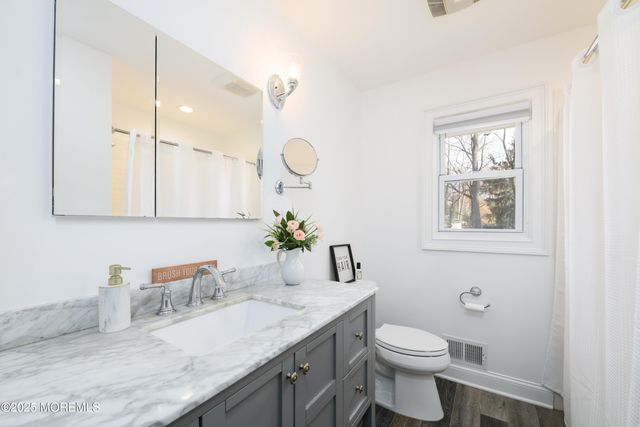 74 Fish Hawk Drive, Middletown, NJ 07748