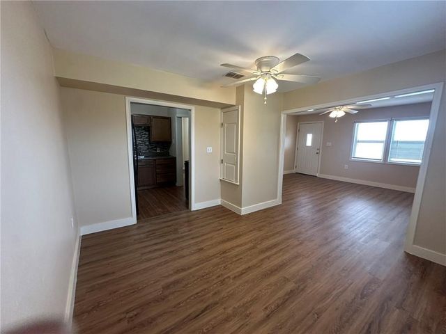 104 2nd St, Gregory, TX 78359