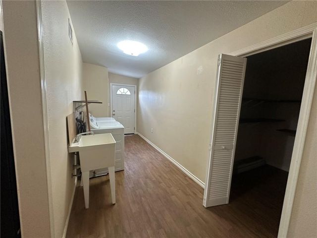 104 2nd St, Gregory, TX 78359