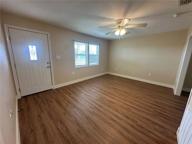 104 2nd St, Gregory, TX 78359