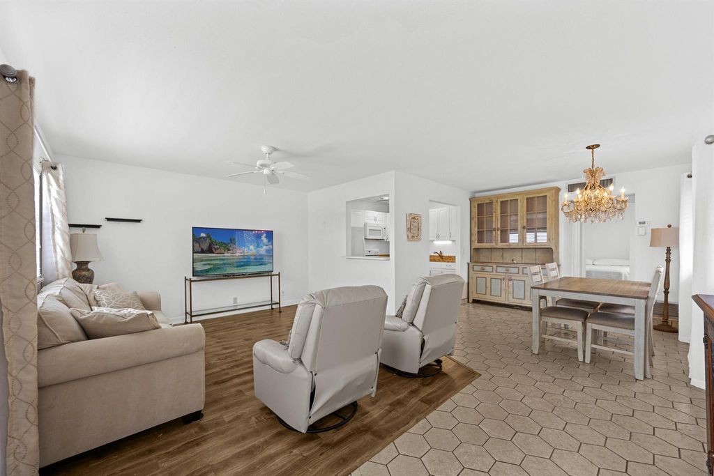 Image 8 of property listing at 223 Tuscany D, Delray Beach, FL 33446