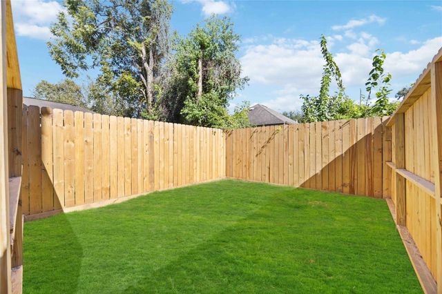 6528 Tuskegee Street A, Houston, TX 77091