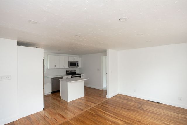 155 Southbridge Road, Oxford, MA 01537
