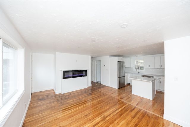155 Southbridge Road, Oxford, MA 01537
