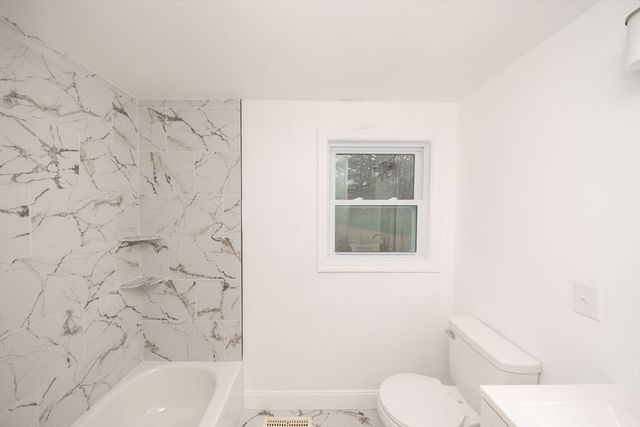 155 Southbridge Road, Oxford, MA 01537