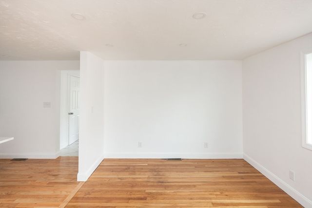 155 Southbridge Road, Oxford, MA 01537