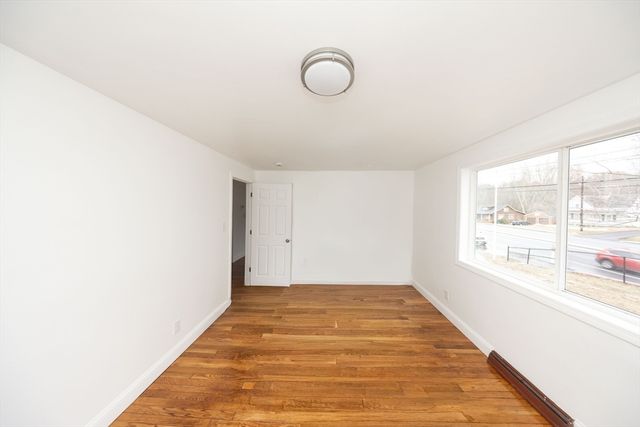 155 Southbridge Road, Oxford, MA 01537