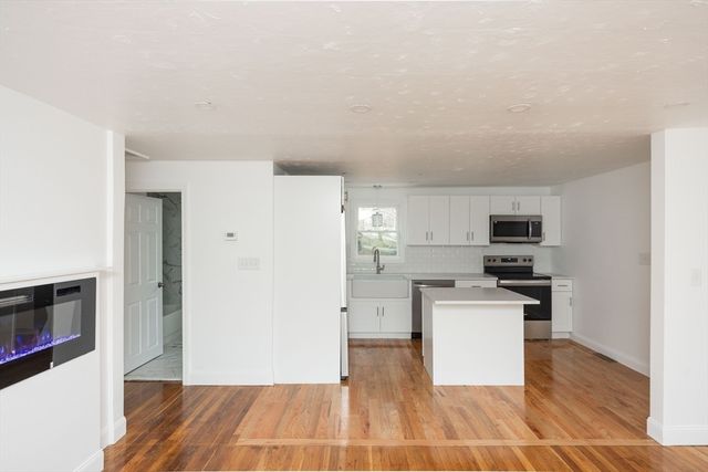 155 Southbridge Road, Oxford, MA 01537